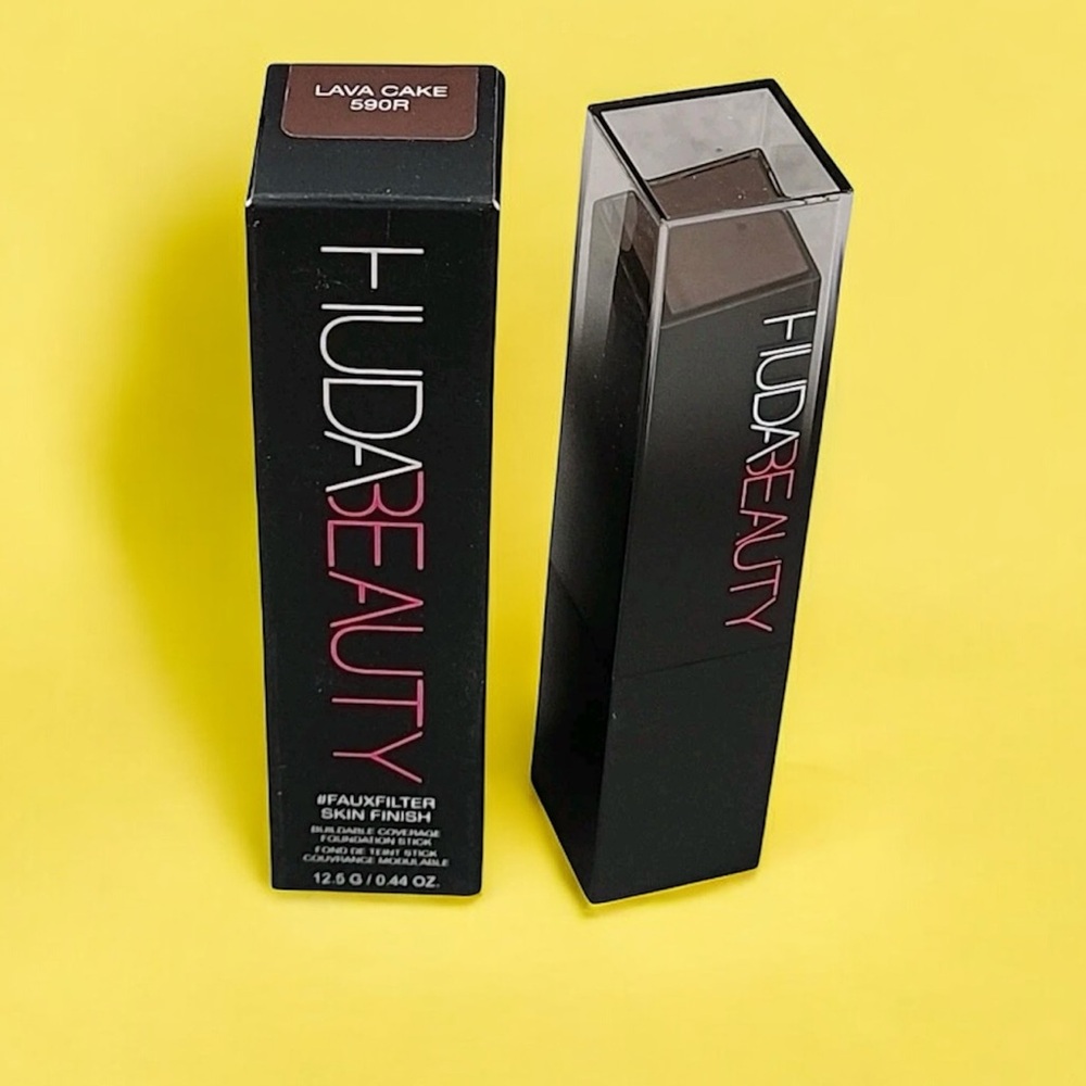 ⭐️ Huda Faux Filter Skin Finish Foundation | Lava Cake